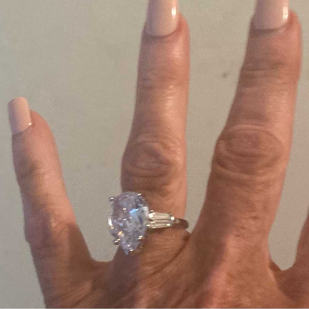 Pear-Shaped Solitaire Lab Diamond Ring in White 5 CTs - Picture 2 of 3